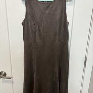 Elegant Sleeveless Brown Dress